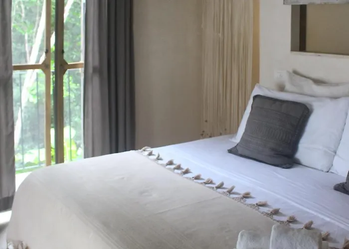 Verdeamar Eco Jungle Retreat Bed & Breakfast Chemuyil